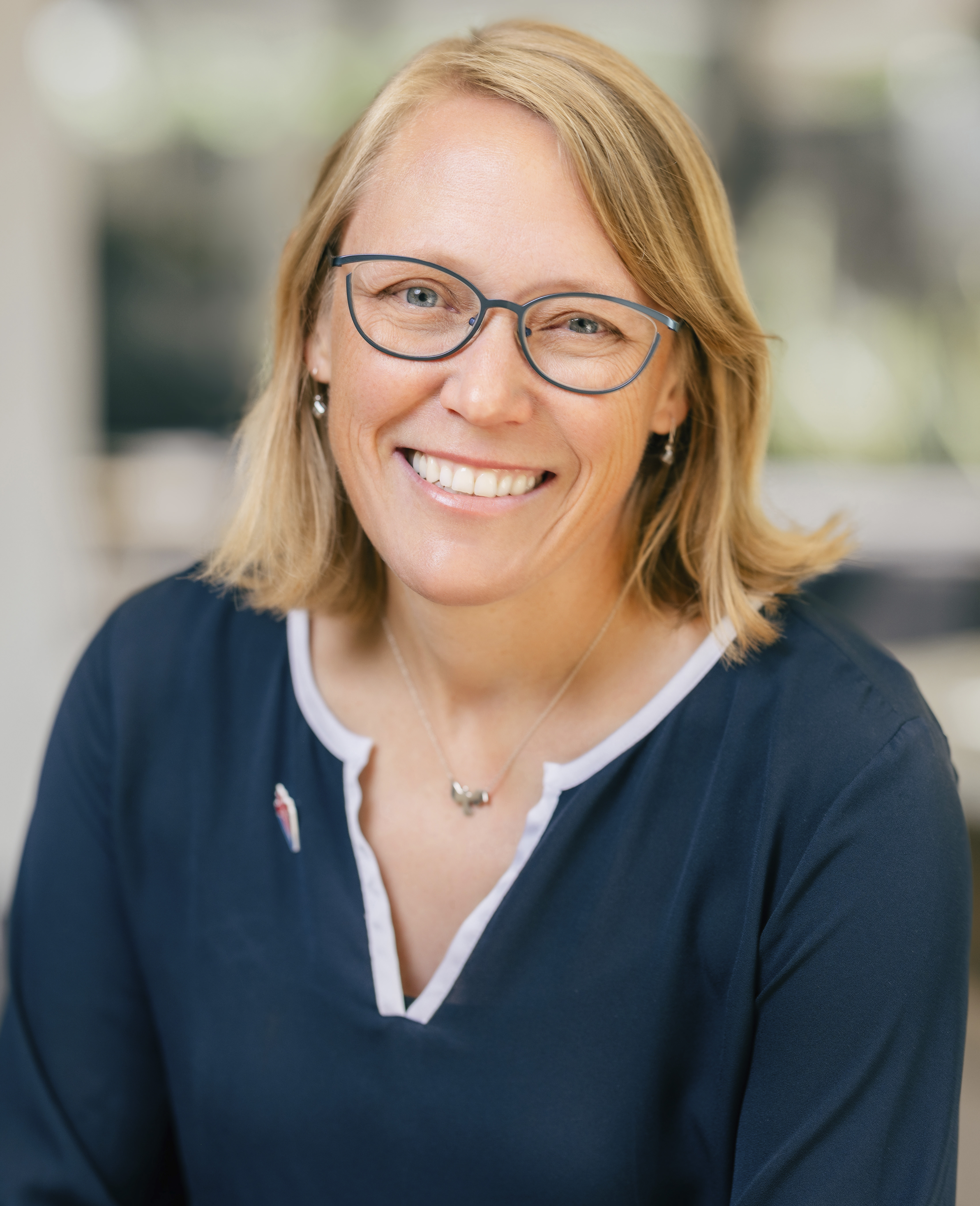 Dr. Tracy Fisher