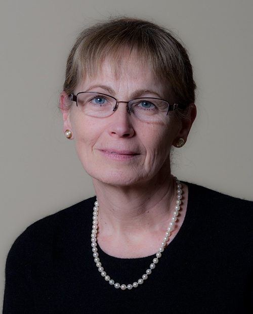Dr. Éva Nagy